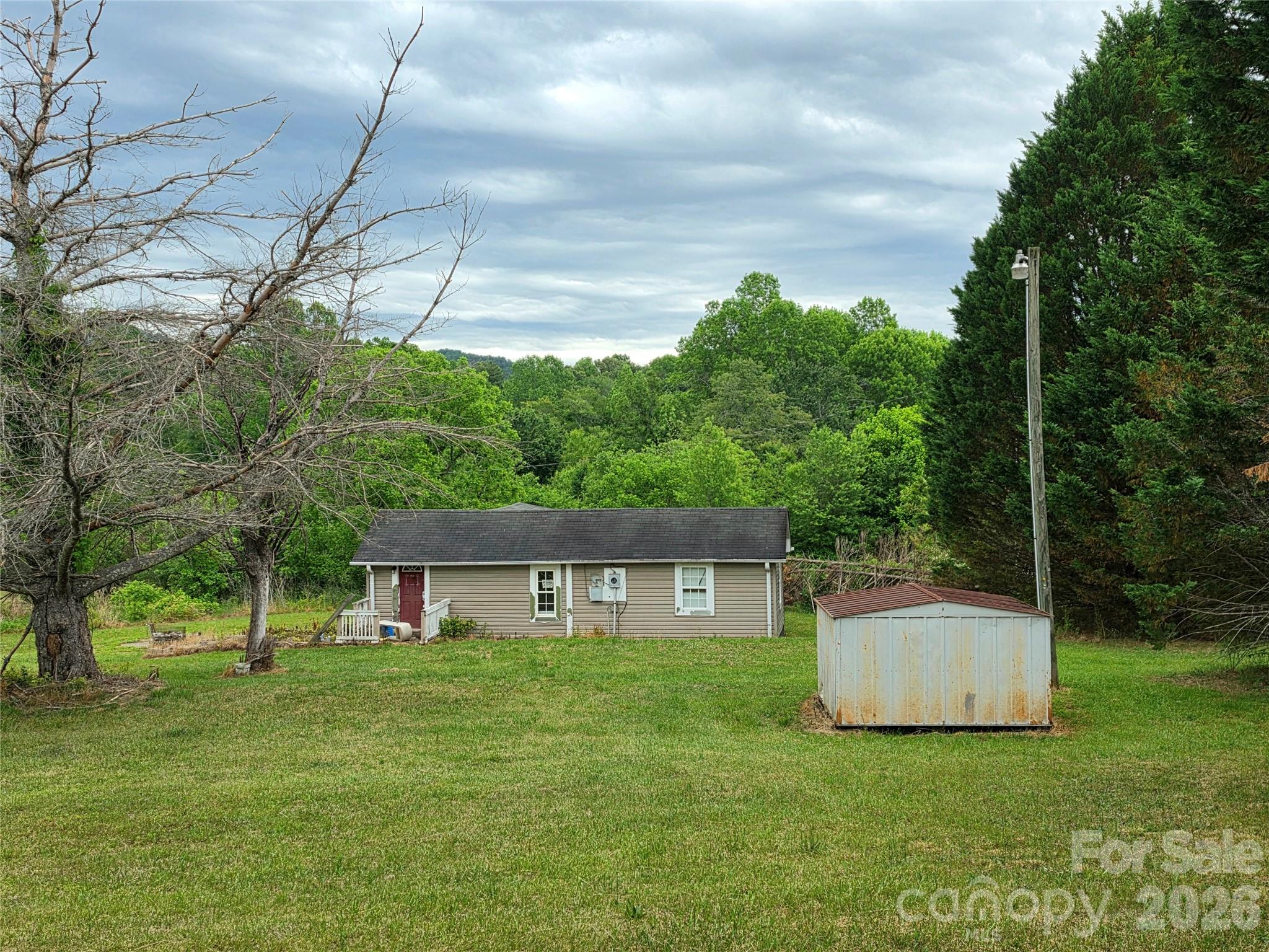 2121 Quartz Lane Hudson NC 28638