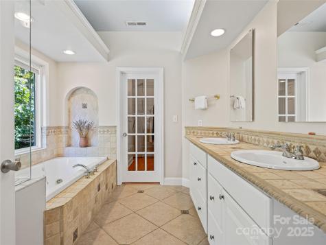 113 Ballantree Drive Asheville NC 28803