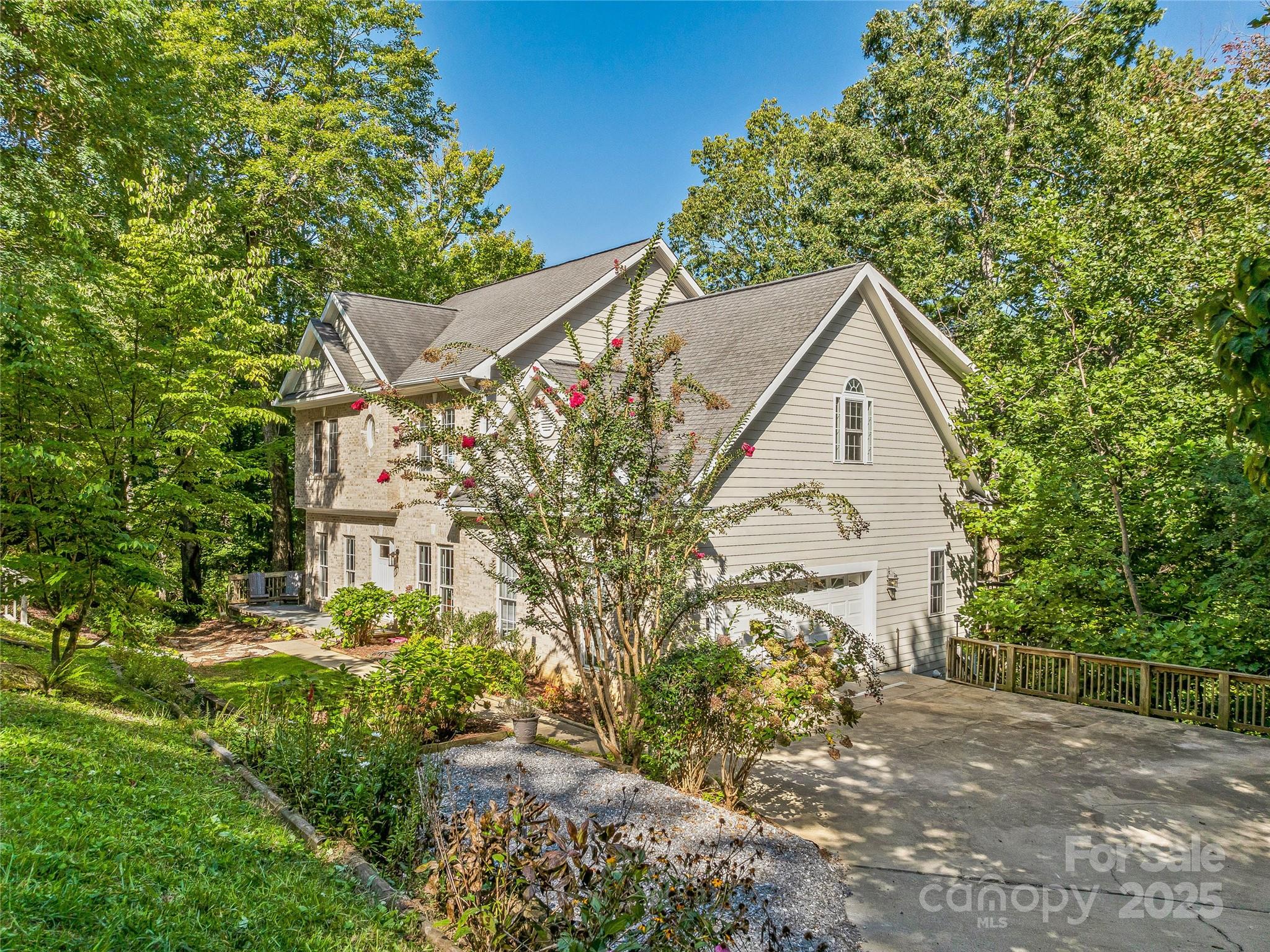 113 Ballantree Drive Asheville NC 28803