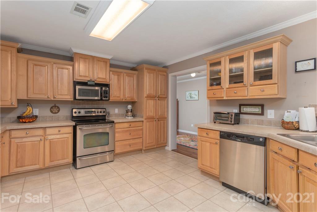 3 Spring Meadows Road Weaverville NC 28787