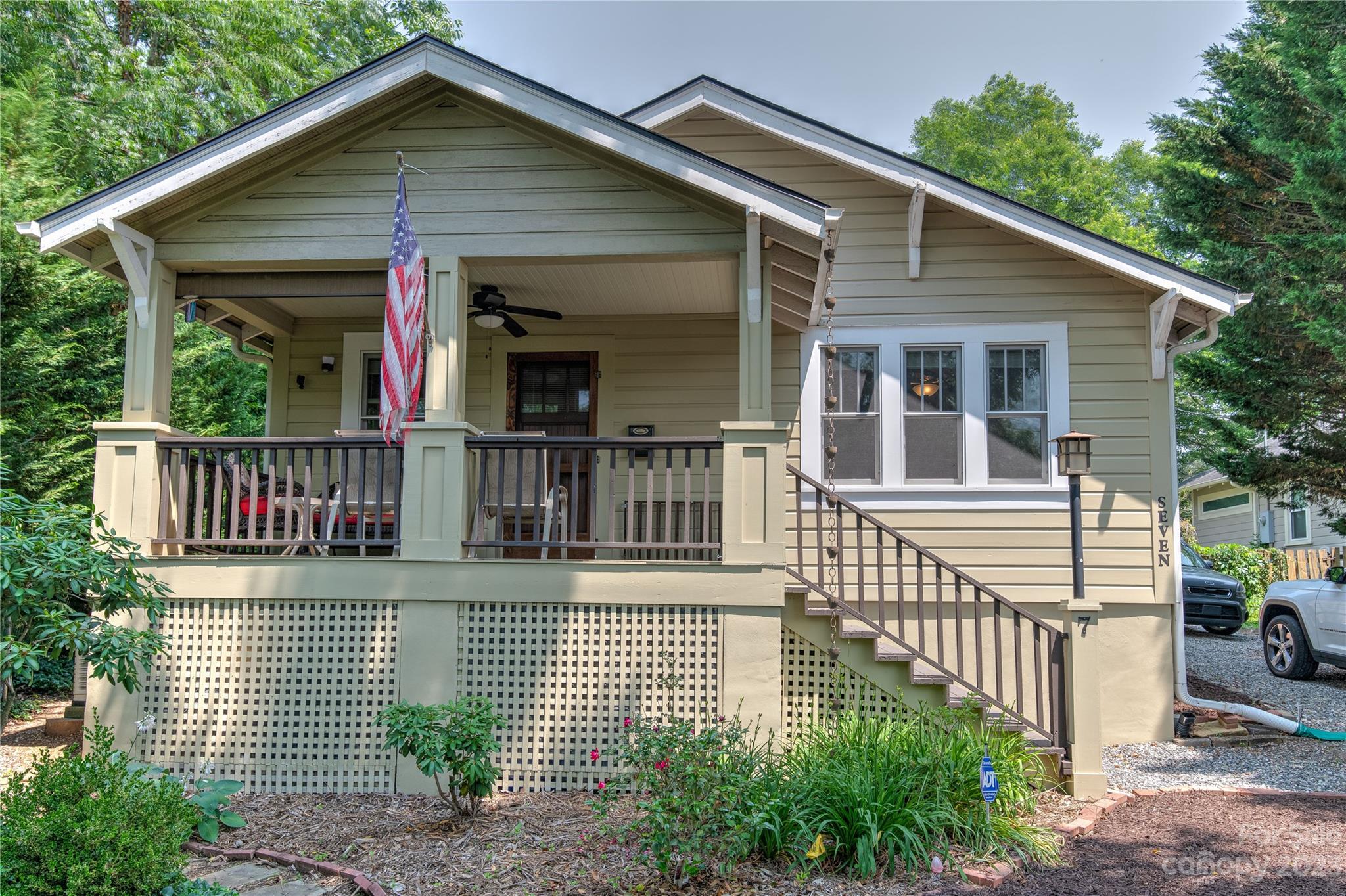 7 Grace Avenue Asheville NC 28804