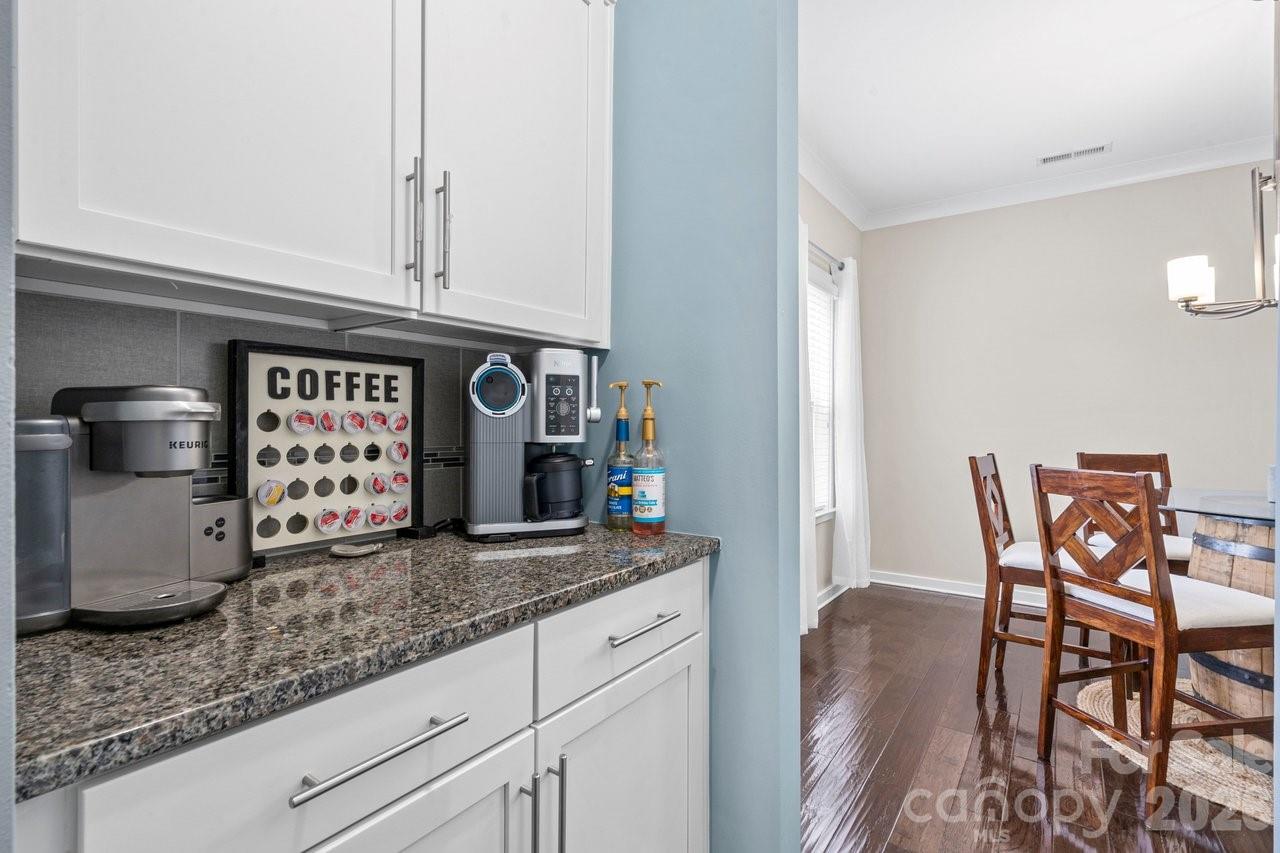 1007 Pine Bark Place Matthews NC 28104