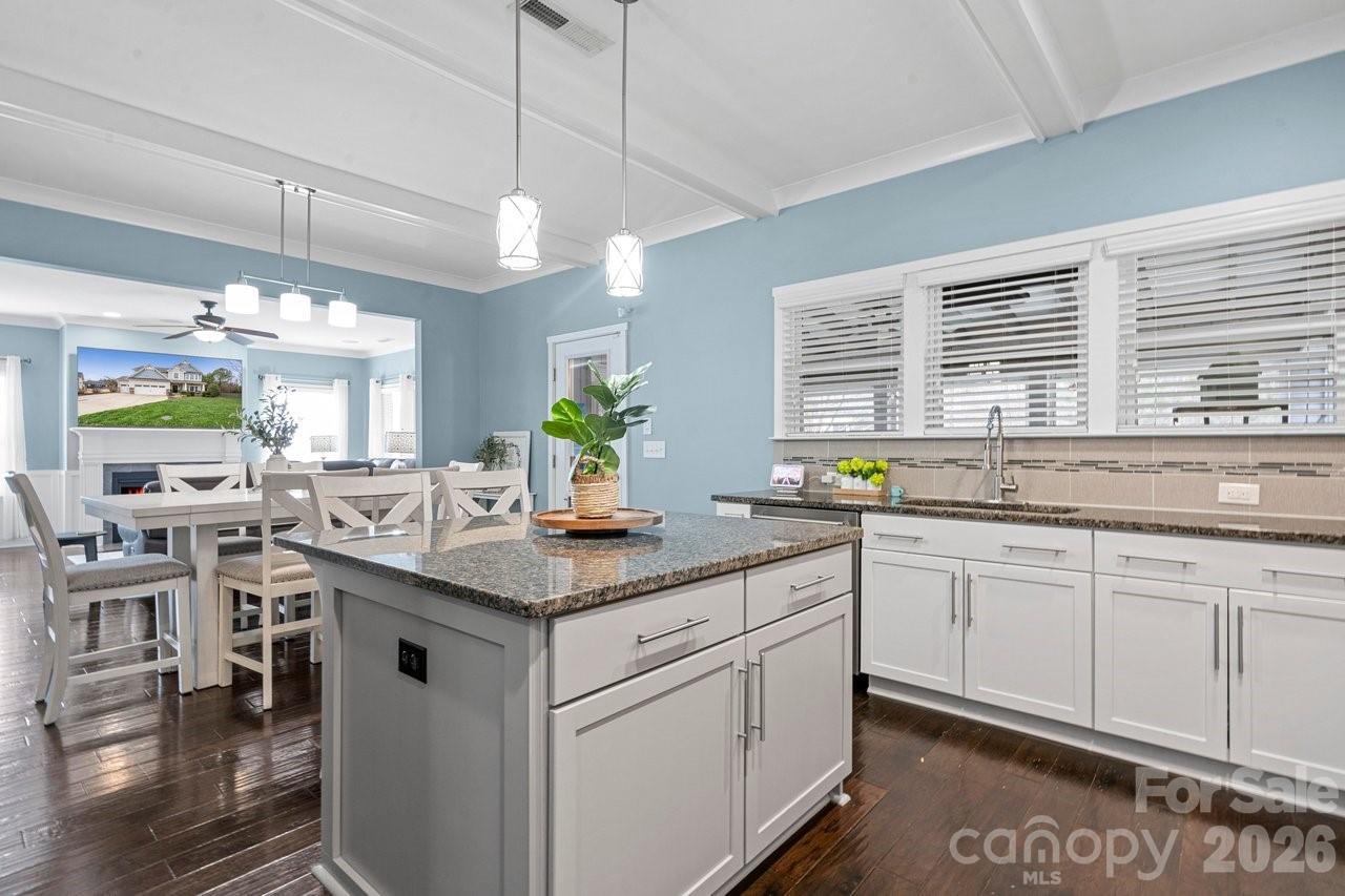 1007 Pine Bark Place Matthews NC 28104