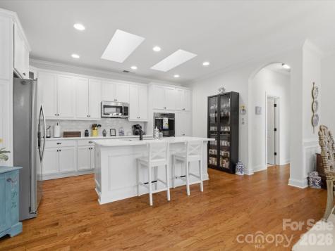1180 Avalon Place Matthews NC 28104