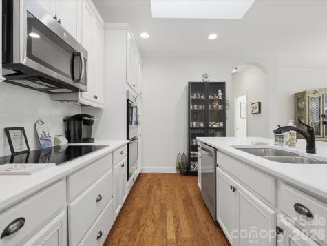 1180 Avalon Place Matthews NC 28104