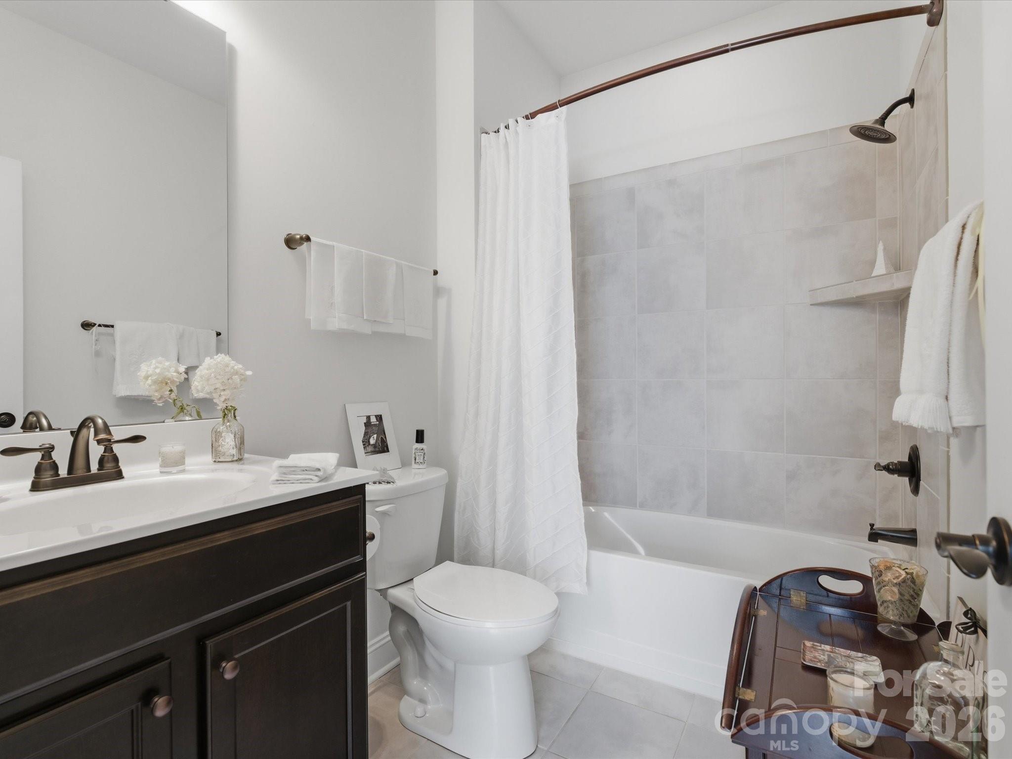 1180 Avalon Place Matthews NC 28104