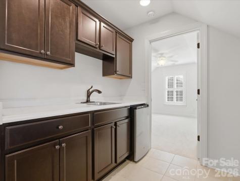 1180 Avalon Place Matthews NC 28104