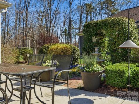 1180 Avalon Place Matthews NC 28104
