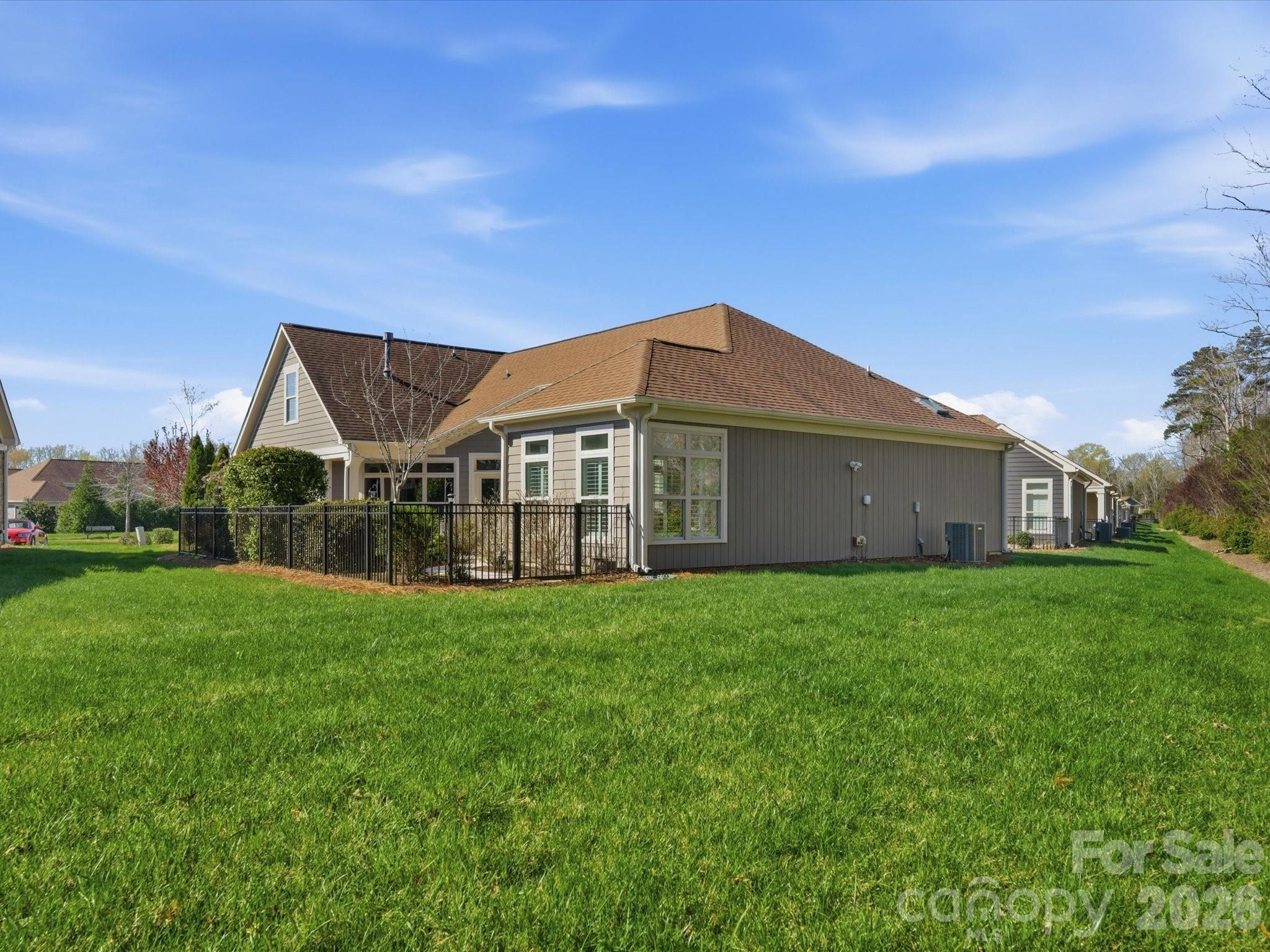 1180 Avalon Place Matthews NC 28104