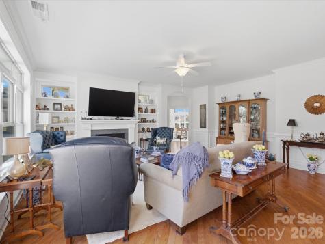 1180 Avalon Place Matthews NC 28104