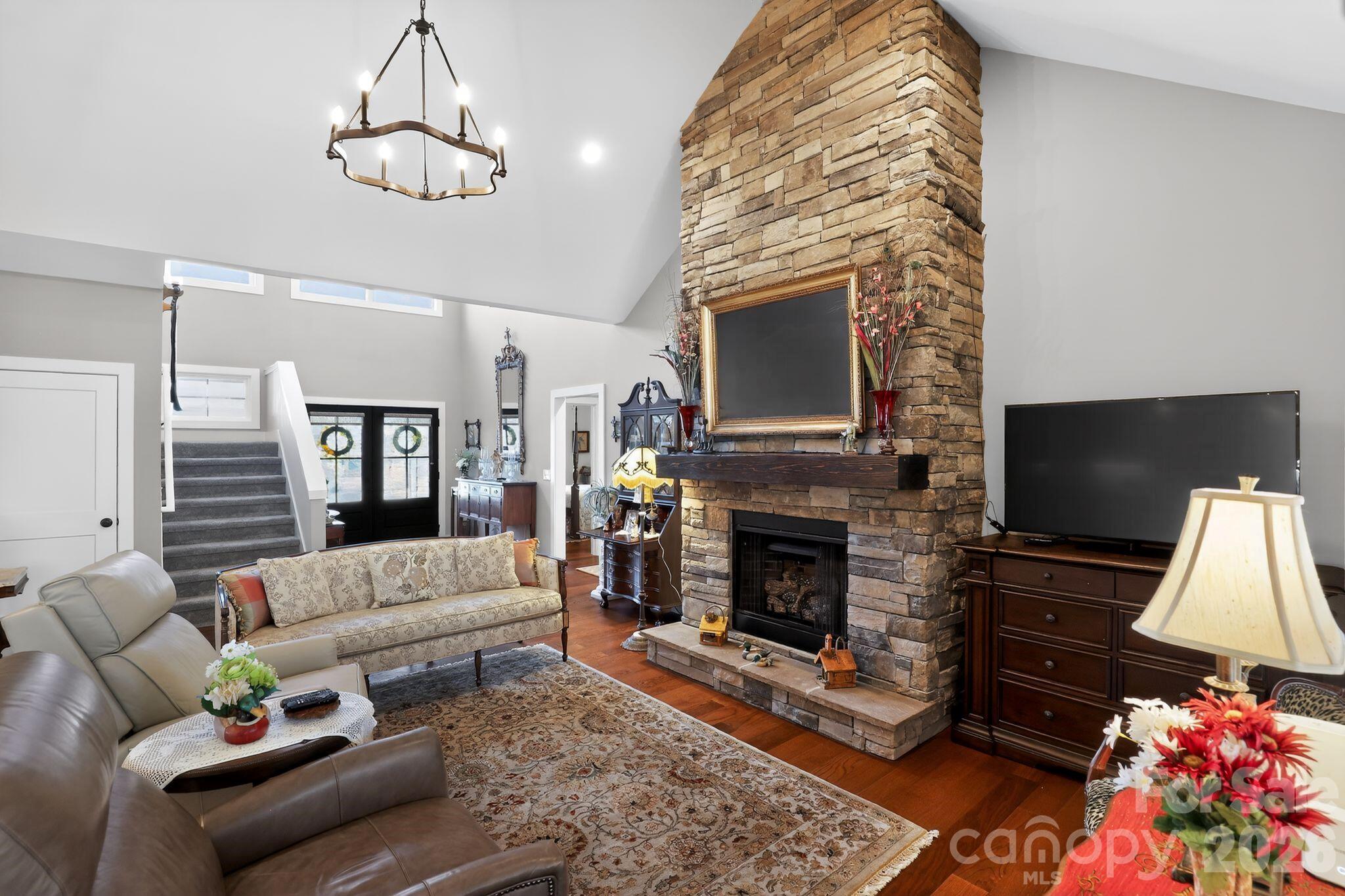 3757 Laurel Park Highway Hendersonville NC 28739