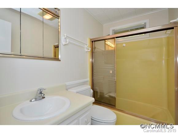 27 Kentwood Lane Pisgah Forest NC 28768
