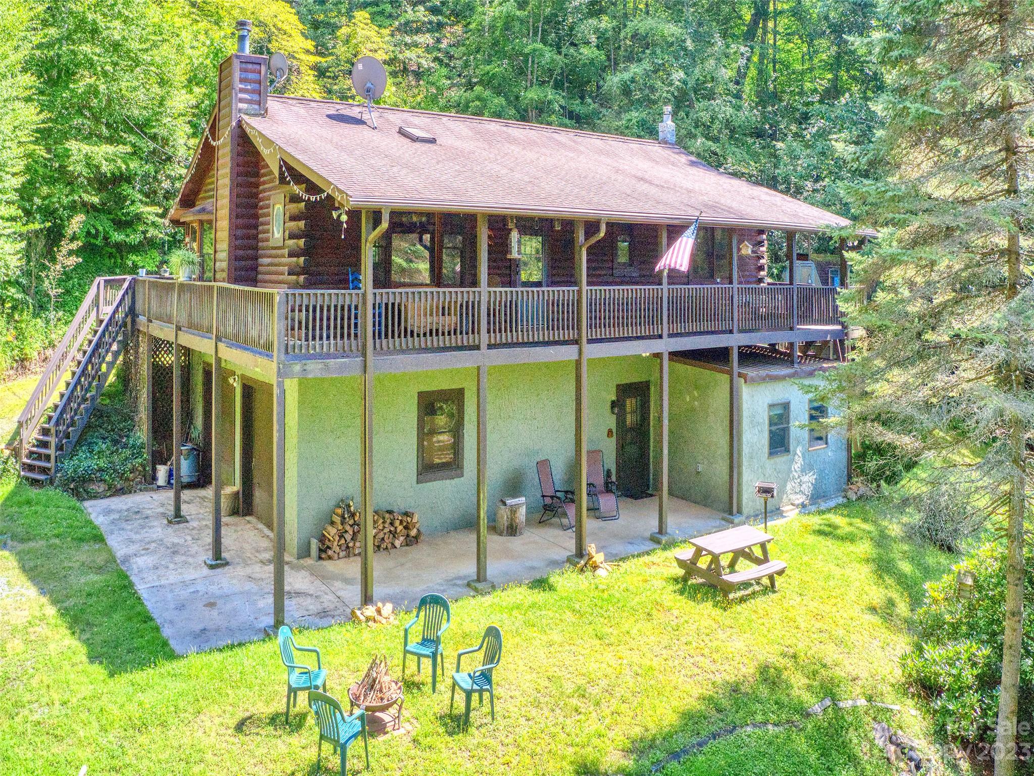 28 Honeybear Lane Clyde NC 28721