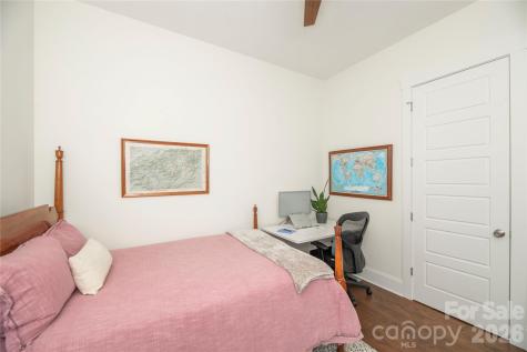 112 E Jordan Street Brevard NC 28712