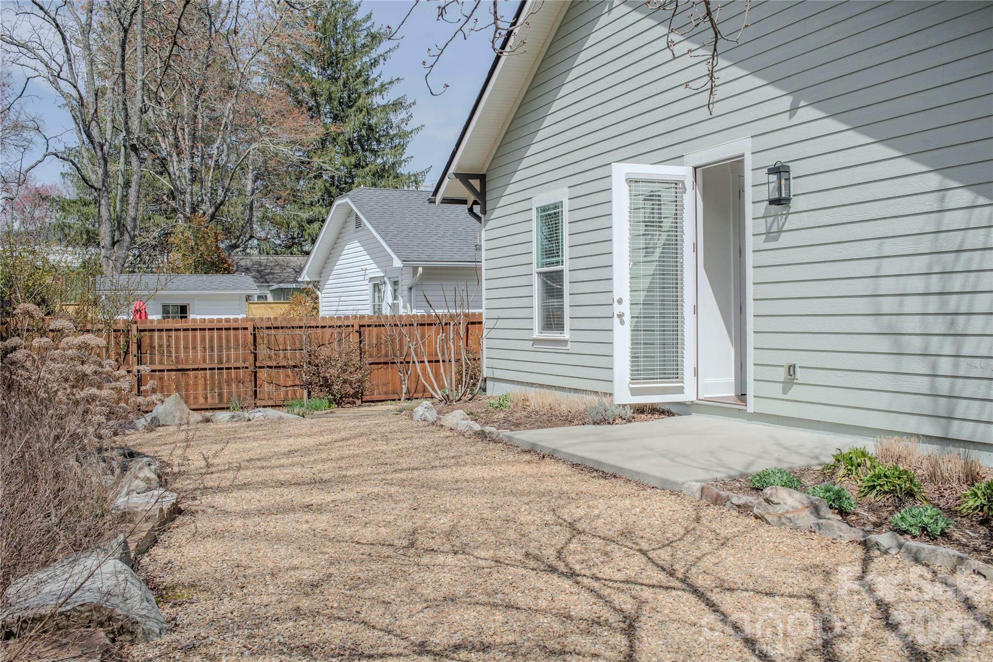 112 E Jordan Street Brevard NC 28712