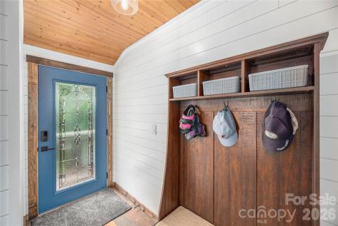 477 Locust Drive Maggie Valley NC 28751