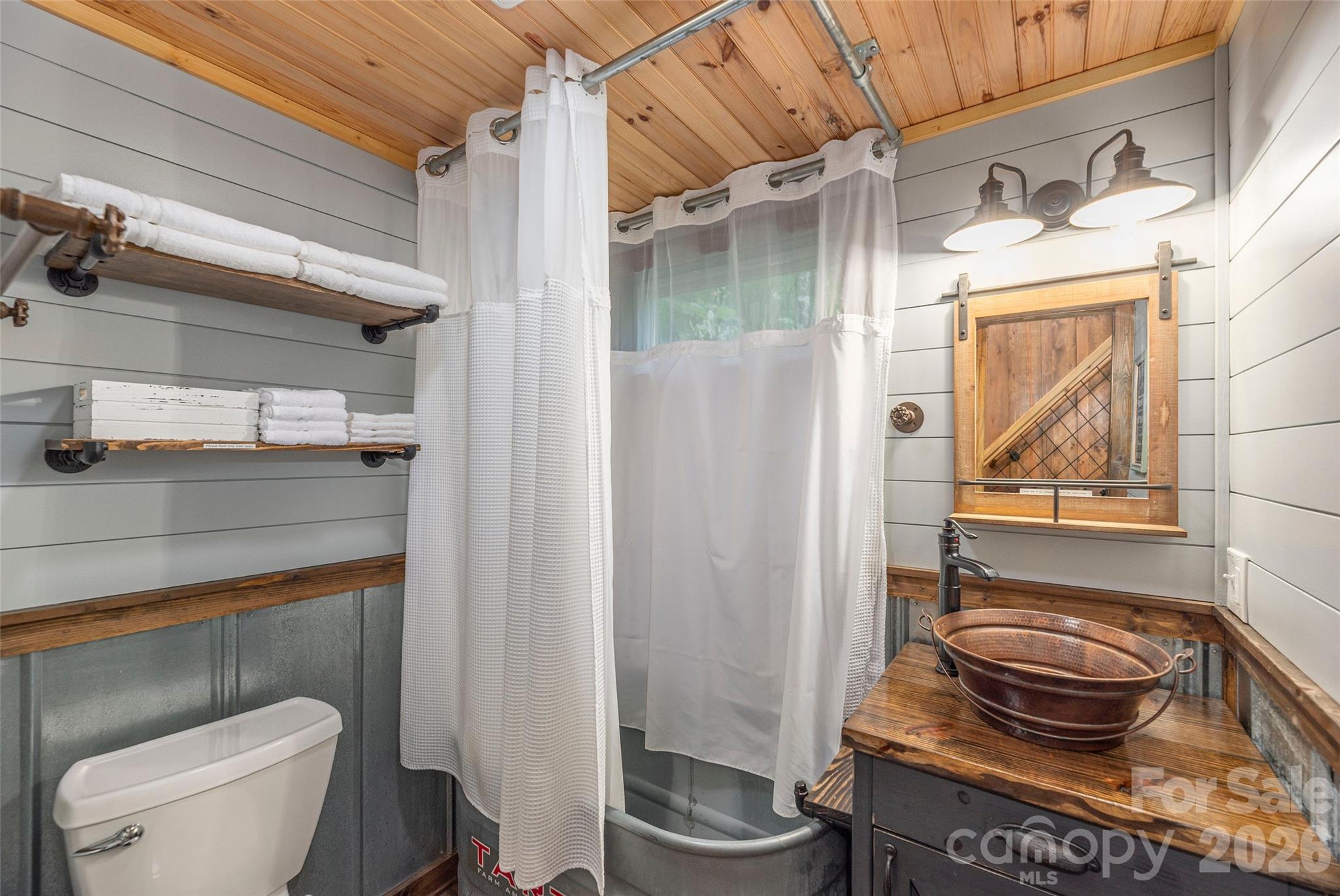 477 Locust Drive Maggie Valley NC 28751