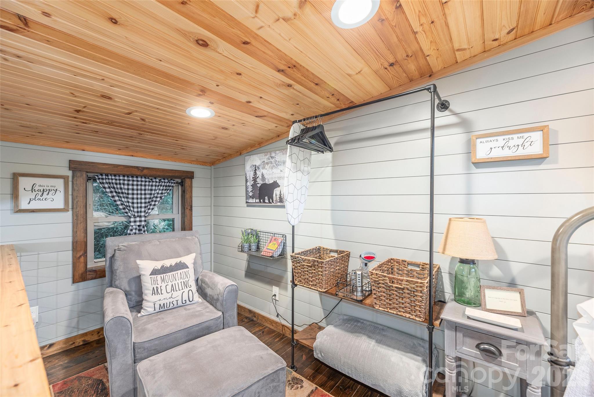 477 Locust Drive Maggie Valley NC 28751