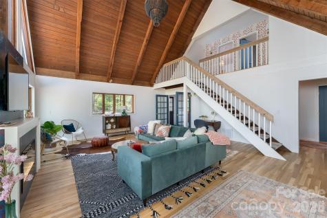 233 Bryant Ridge Drive Swannanoa NC 28778