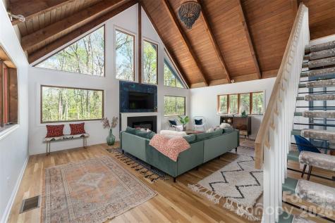 233 Bryant Ridge Drive Swannanoa NC 28778