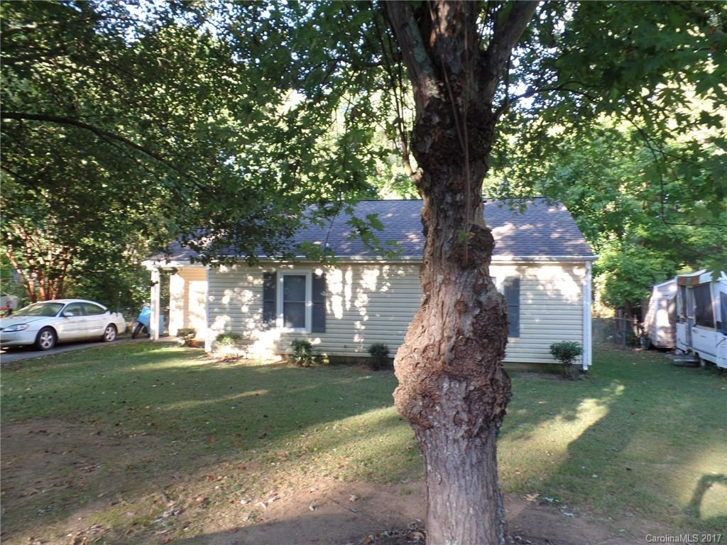 6810 Delta Lake Drive Charlotte NC 28215