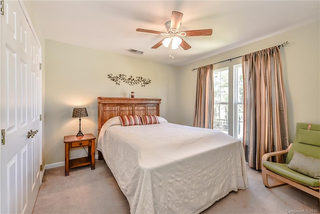 1001 Yarrow Street Matthews NC 28104
