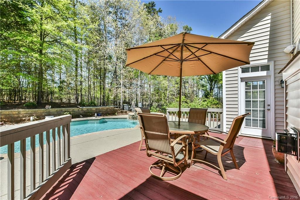 1001 Yarrow Street Matthews NC 28104