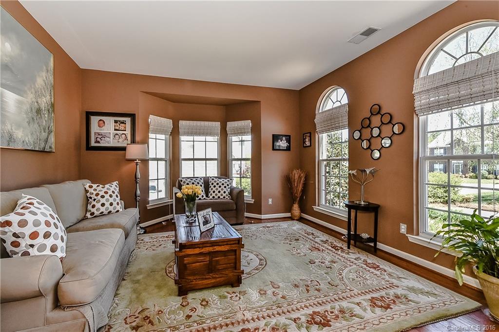 1001 Yarrow Street Matthews NC 28104