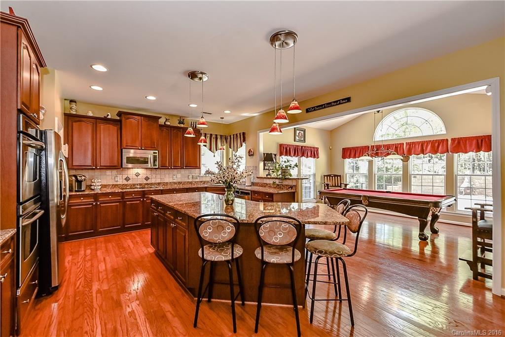 1001 Yarrow Street Matthews NC 28104