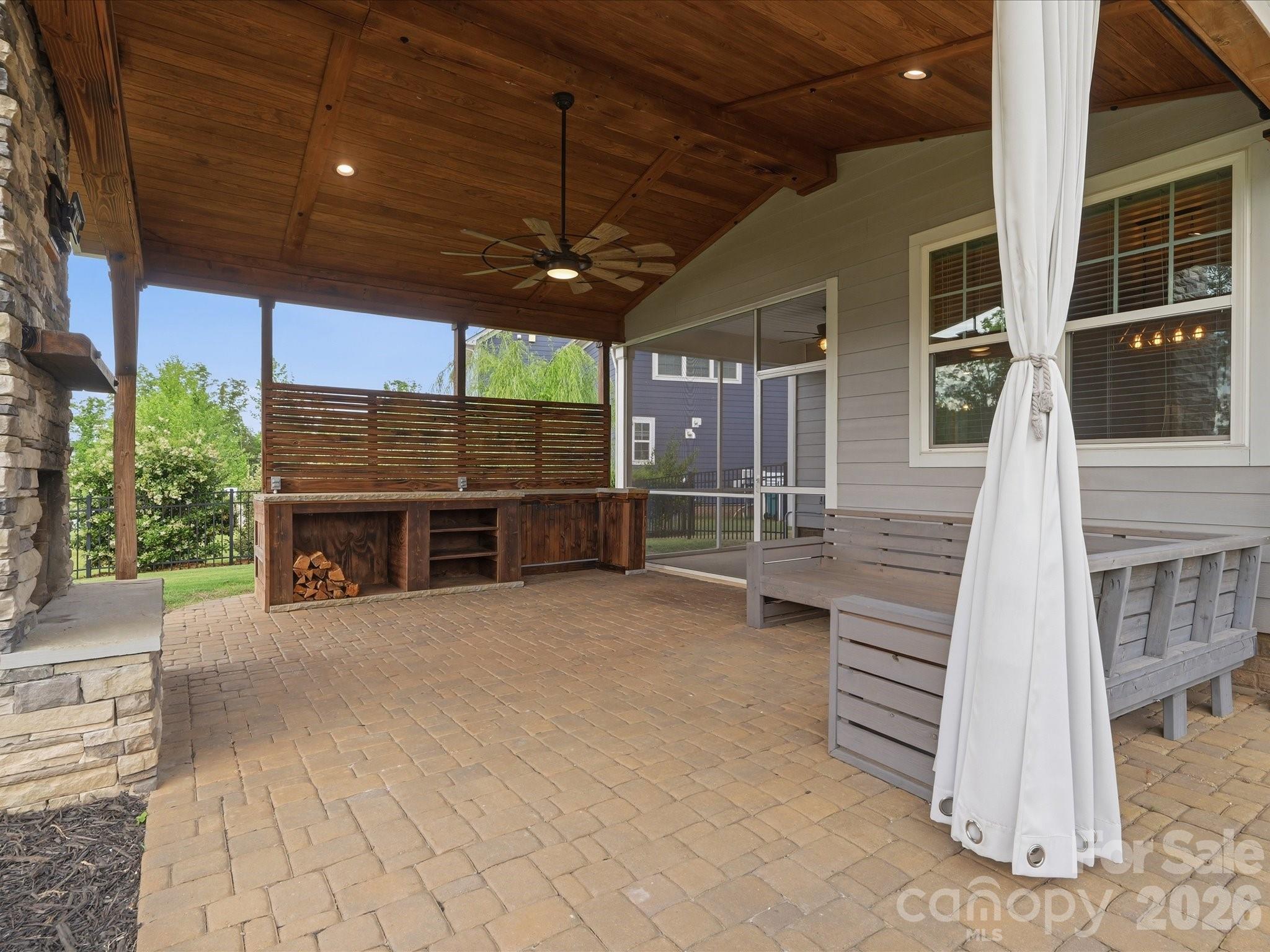 2016 Linn Cove Waxhaw NC 28173