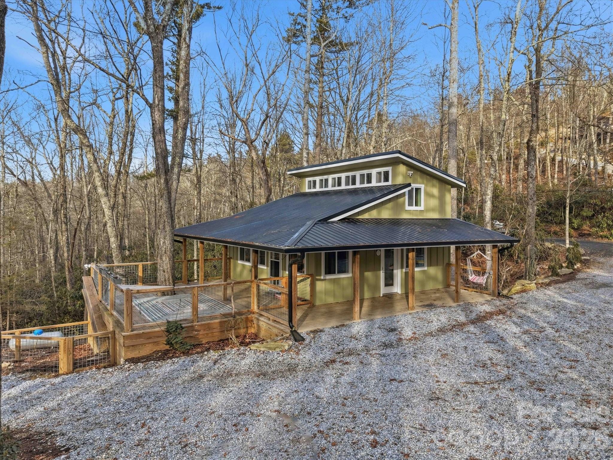 7039 Joe Bowman Avenue Newland NC 28657
