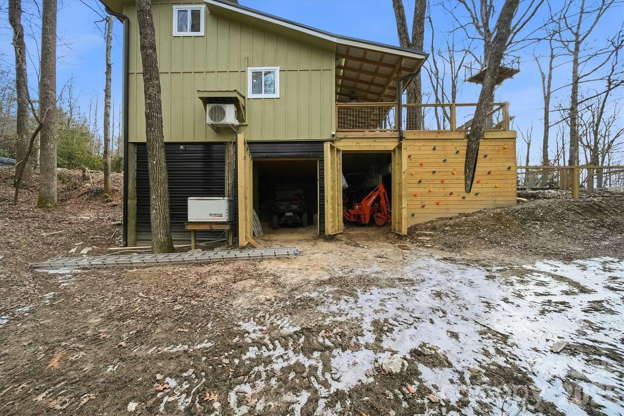 7039 Joe Bowman Avenue Newland NC 28657