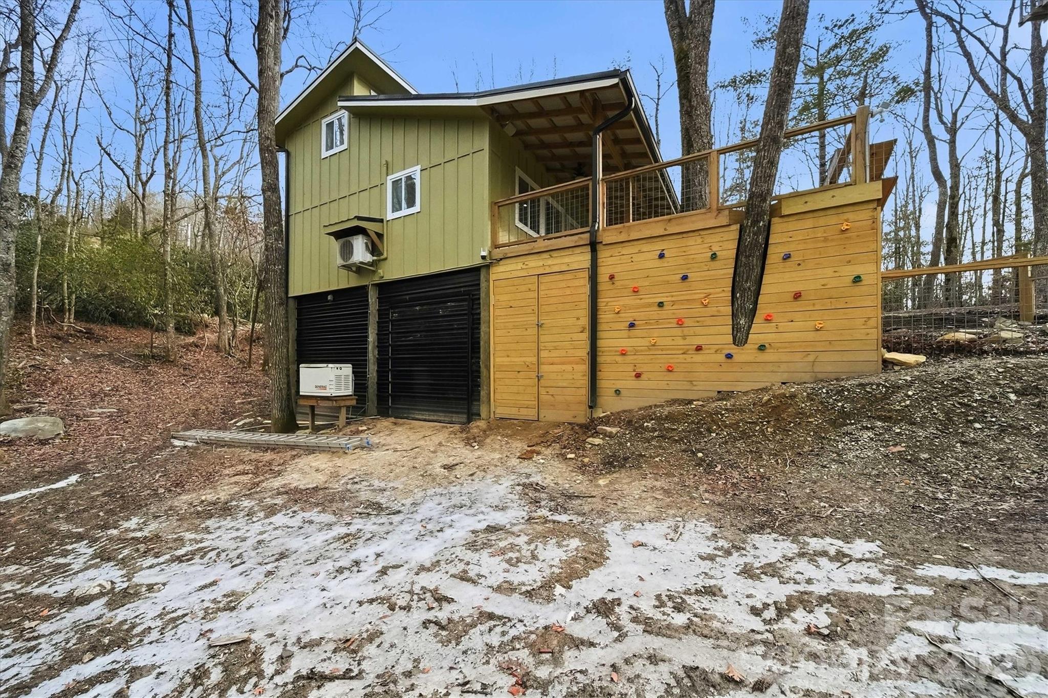 7039 Joe Bowman Avenue Newland NC 28657