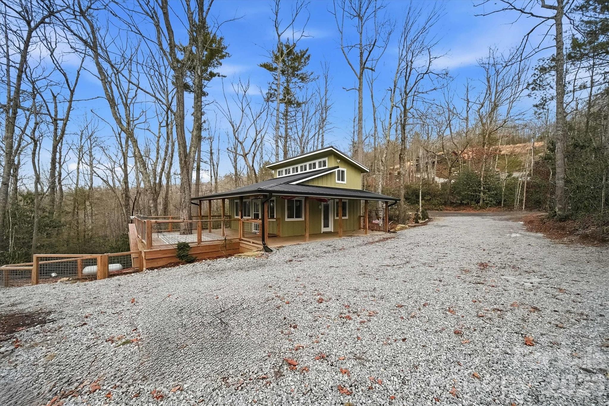 7039 Joe Bowman Avenue Newland NC 28657