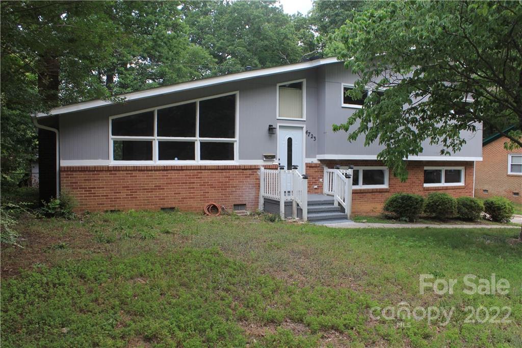 4723 Thornwood Road Charlotte NC 28213
