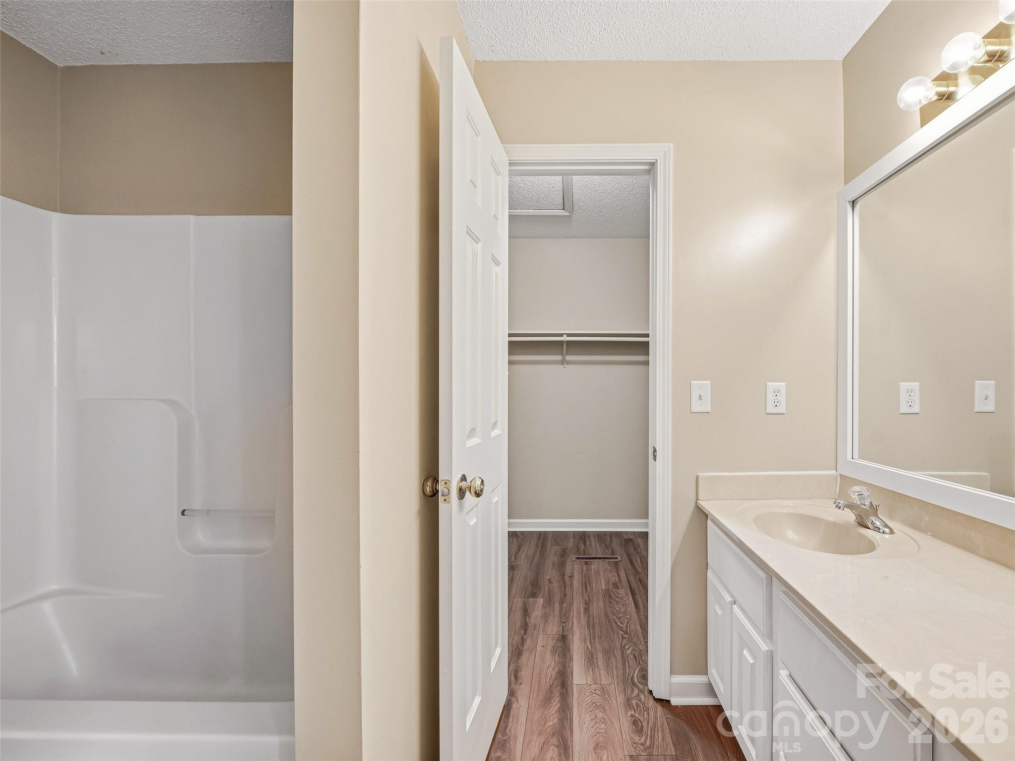 10 Lakewood Drive Asheville NC 28803