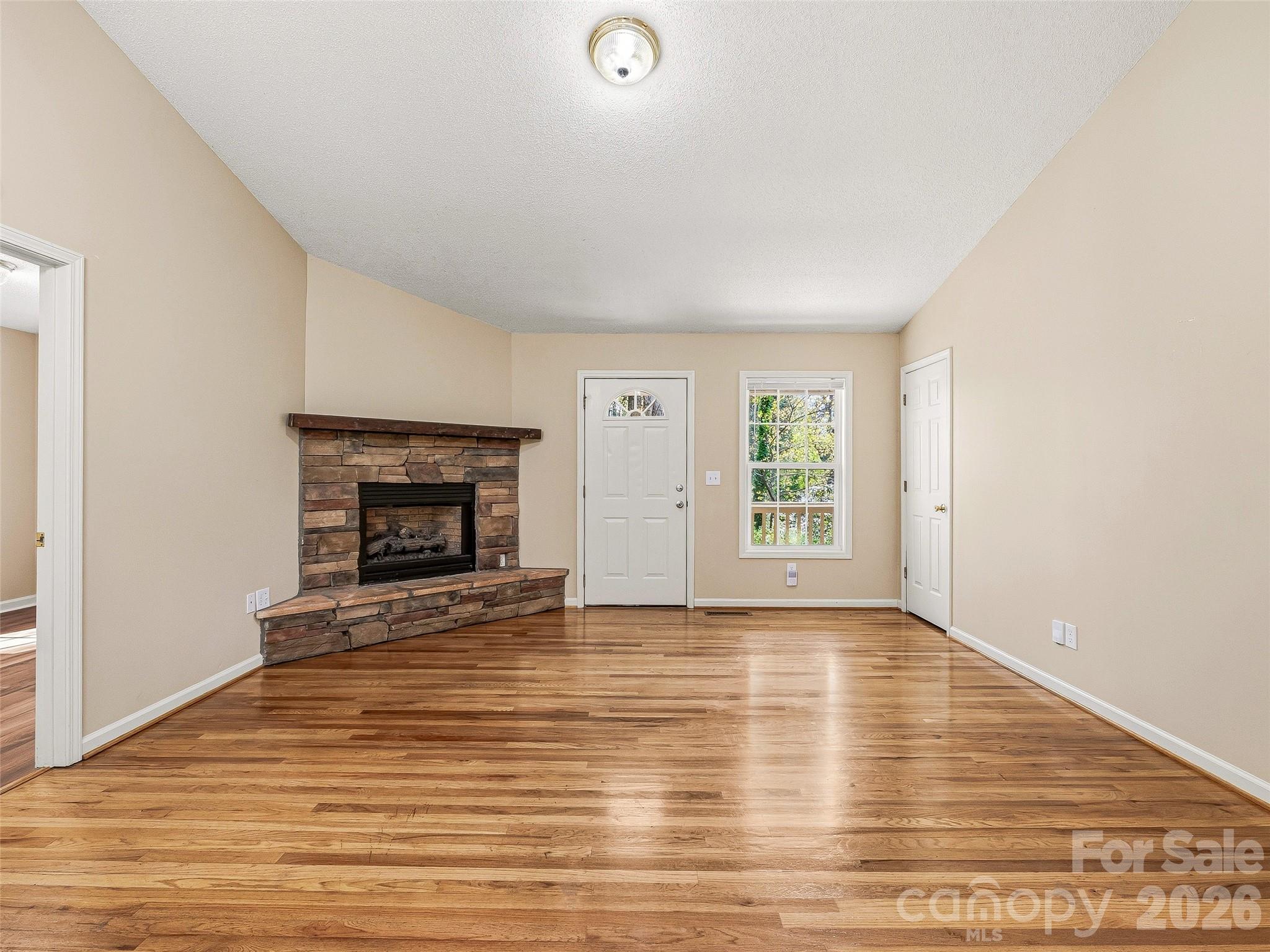 10 Lakewood Drive Asheville NC 28803