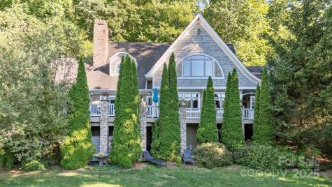 11 Hearthstone Drive Asheville NC 28803