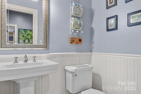 11 Hearthstone Drive Asheville NC 28803