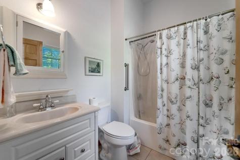 54 Barnwood Way Whittier NC 28789