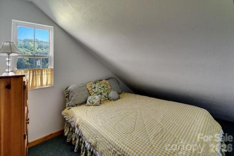 54 Barnwood Way Whittier NC 28789
