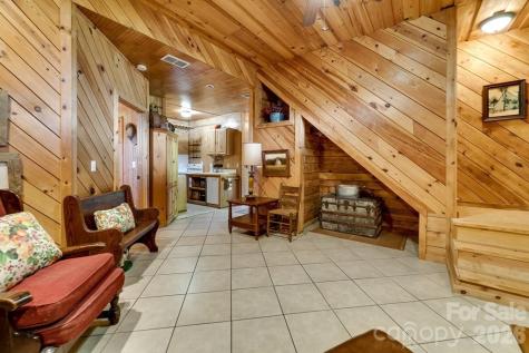 54 Barnwood Way Whittier NC 28789