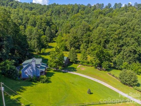 54 Barnwood Way Whittier NC 28789
