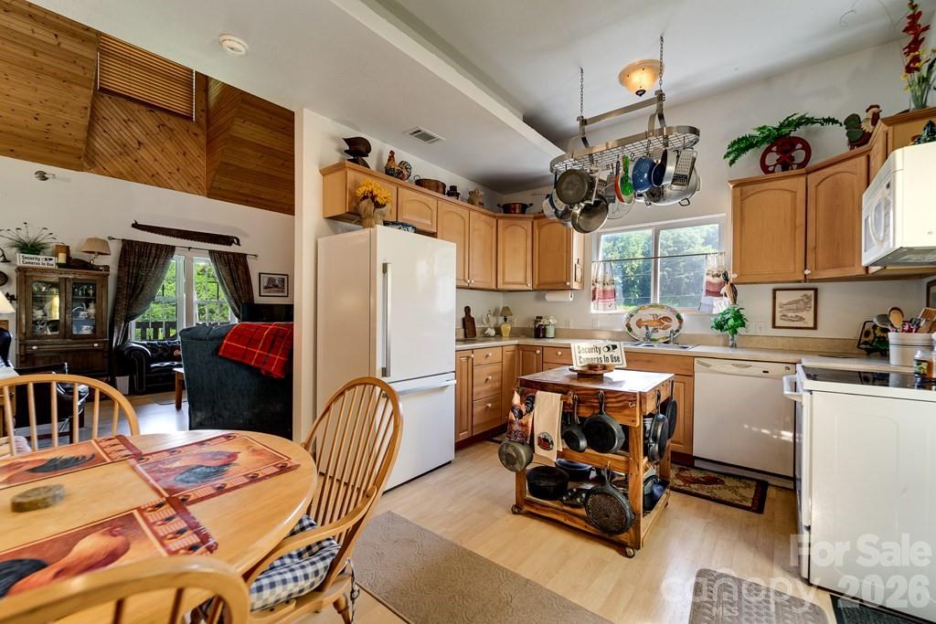 54 Barnwood Way Whittier NC 28789