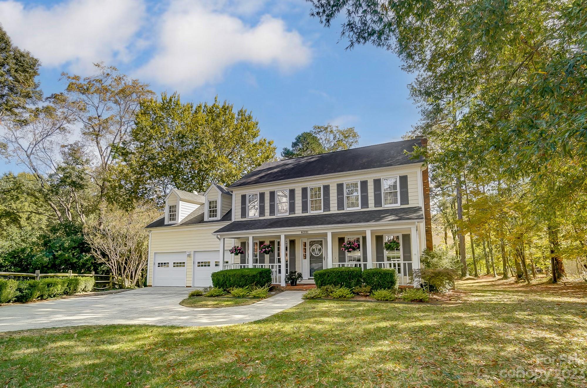 6221 Amber Mist Lane Charlotte NC 28211