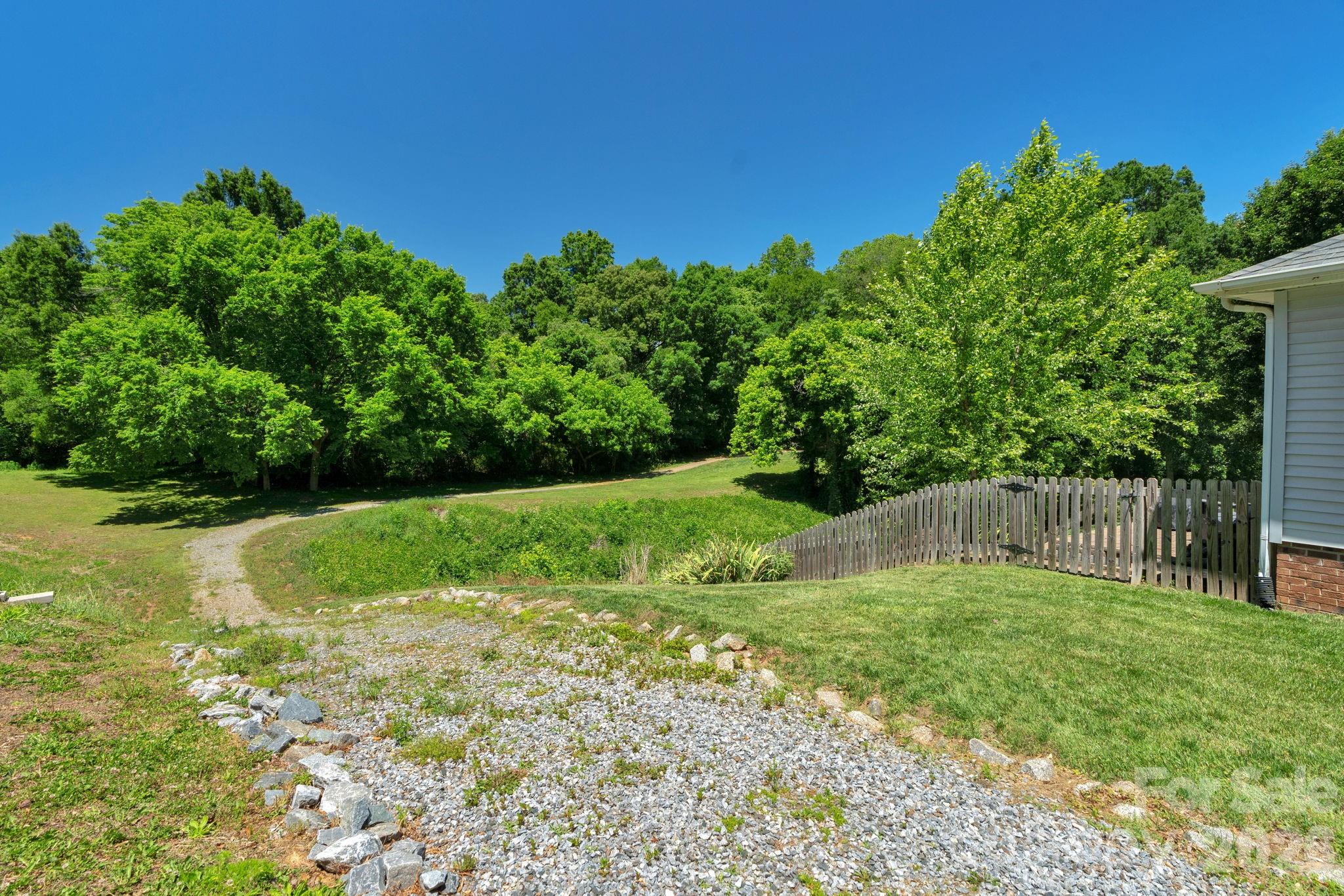 107 Howe Street Belmont NC 28012