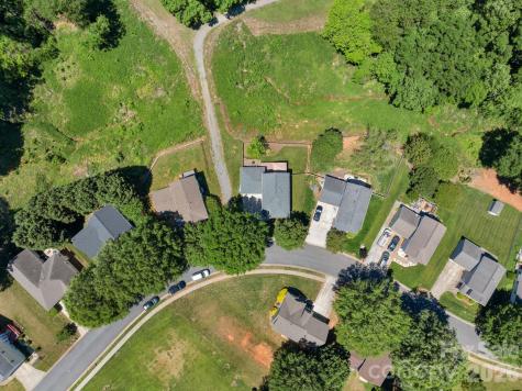 107 Howe Street Belmont NC 28012