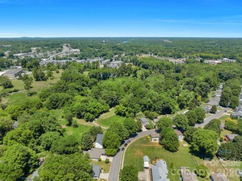 107 Howe Street Belmont NC 28012