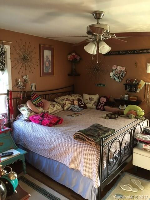 1121 Penrose Lane Charlotte NC 28217