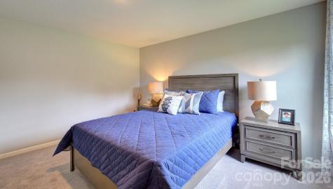 33 Ridgehaven Way Waynesville NC 28786